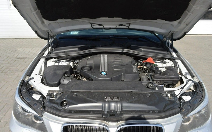 BMW Seria 5 cena 24900 przebieg: 254000, rok produkcji 2010 z Hrubieszów małe 667